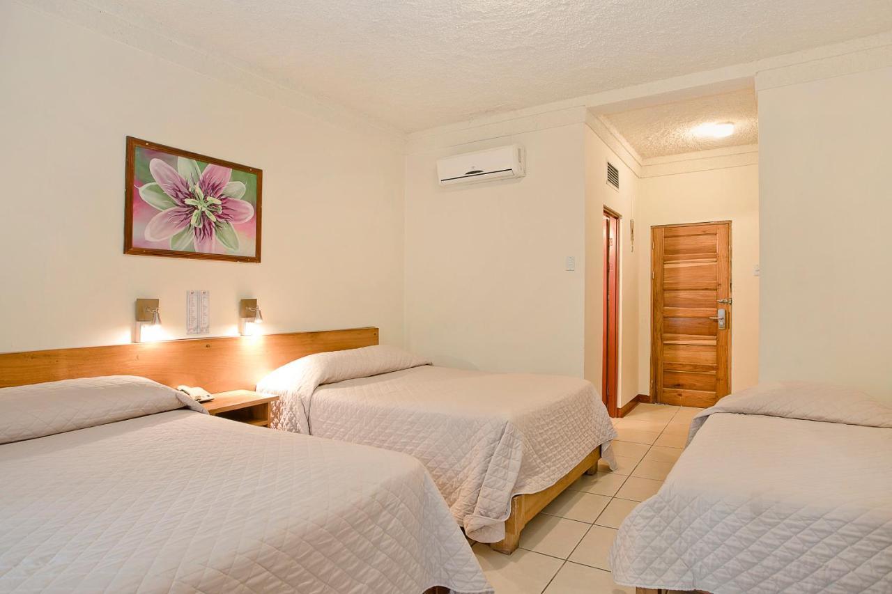 Hotel Boyeros Liberia Extérieur photo