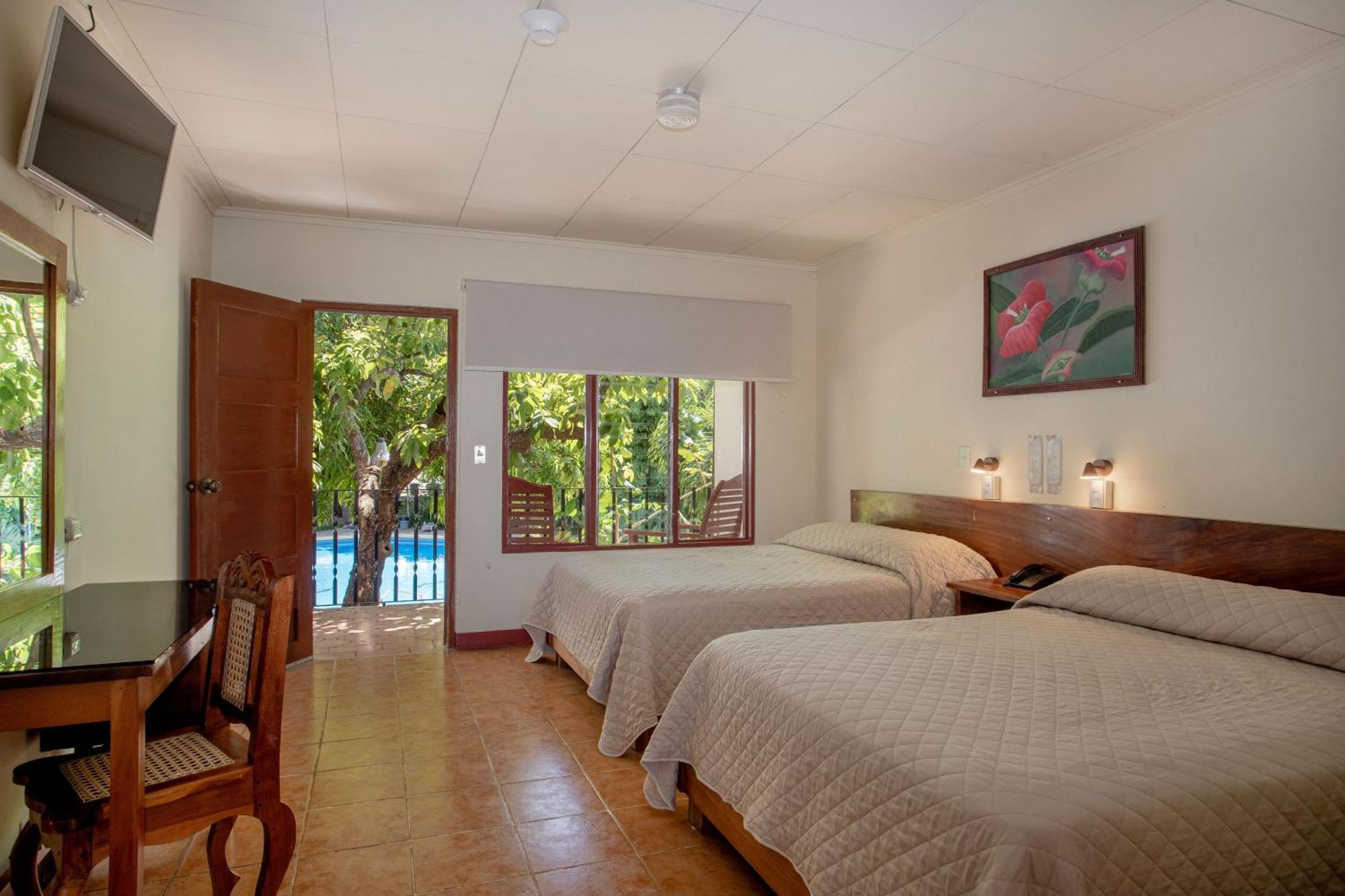 Hotel Boyeros Liberia Extérieur photo