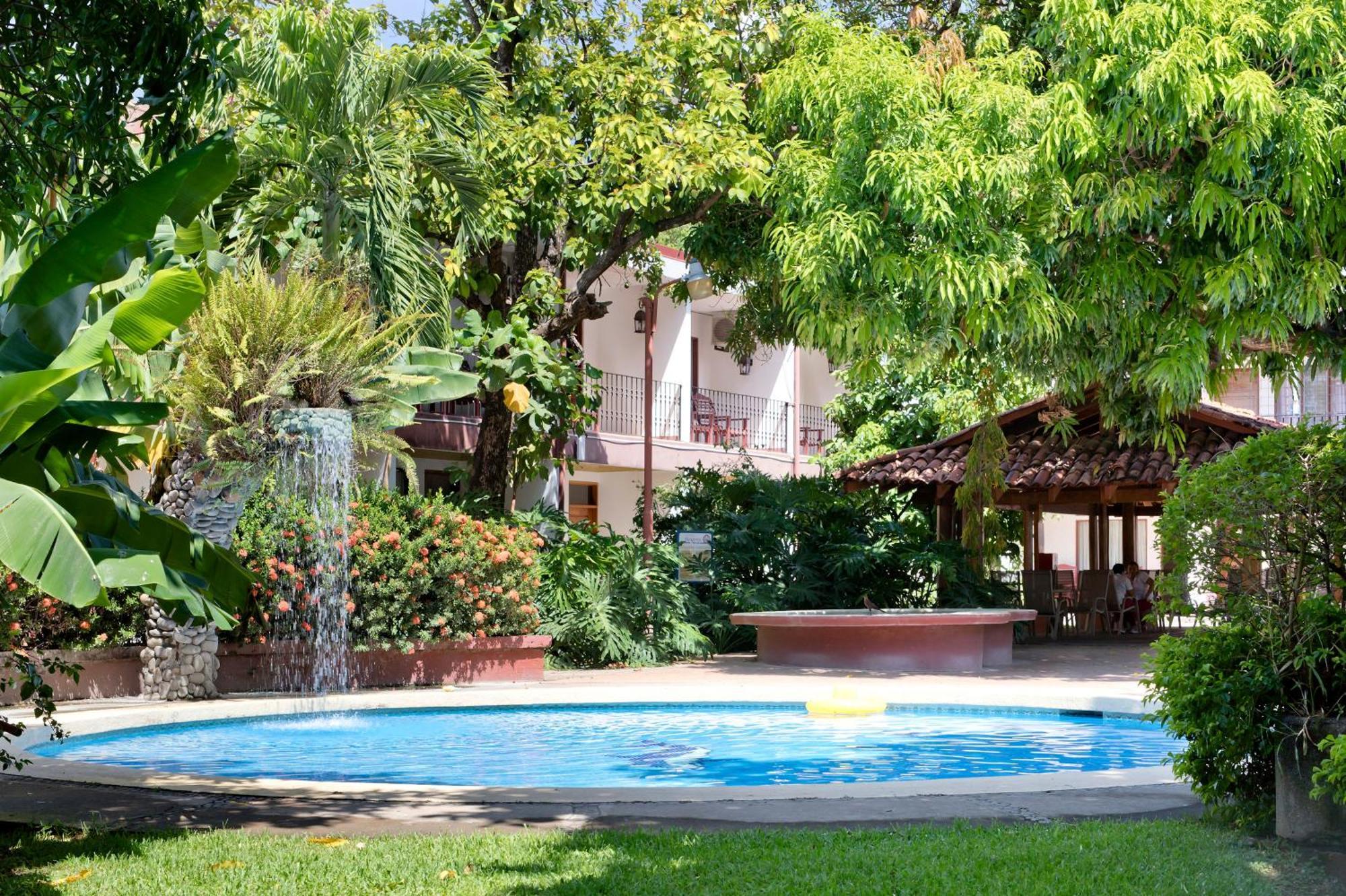 Hotel Boyeros Liberia Extérieur photo