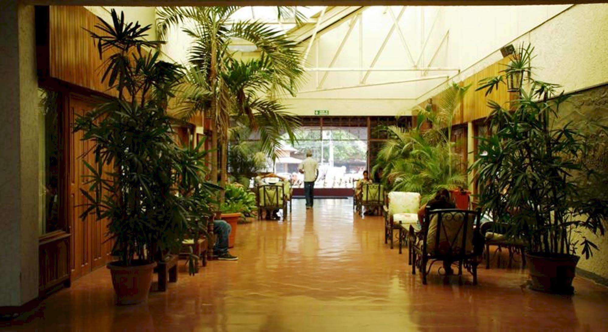 Hotel Boyeros Liberia Extérieur photo